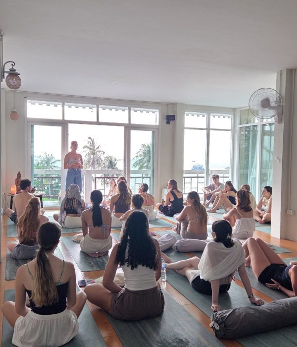 yoga blue chitta koh tao